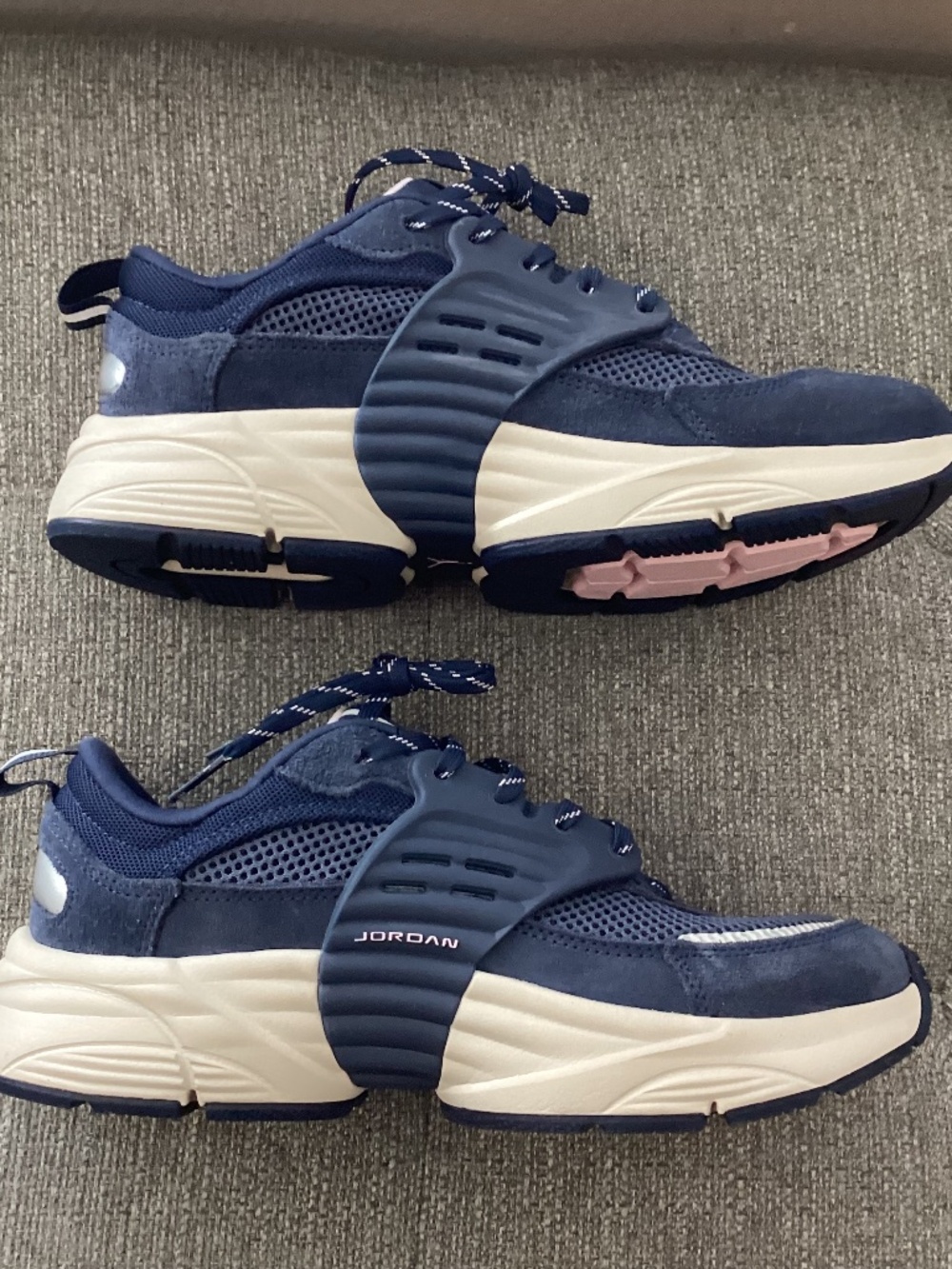 Jordan Trunner O/S Midnight Navy, size 6Y